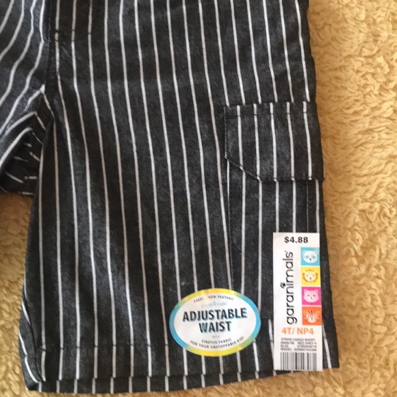 ***SOLD OUT***. 4Pocket short (3 toddler item $10 & under 4 $15) - Picture 3 of 3